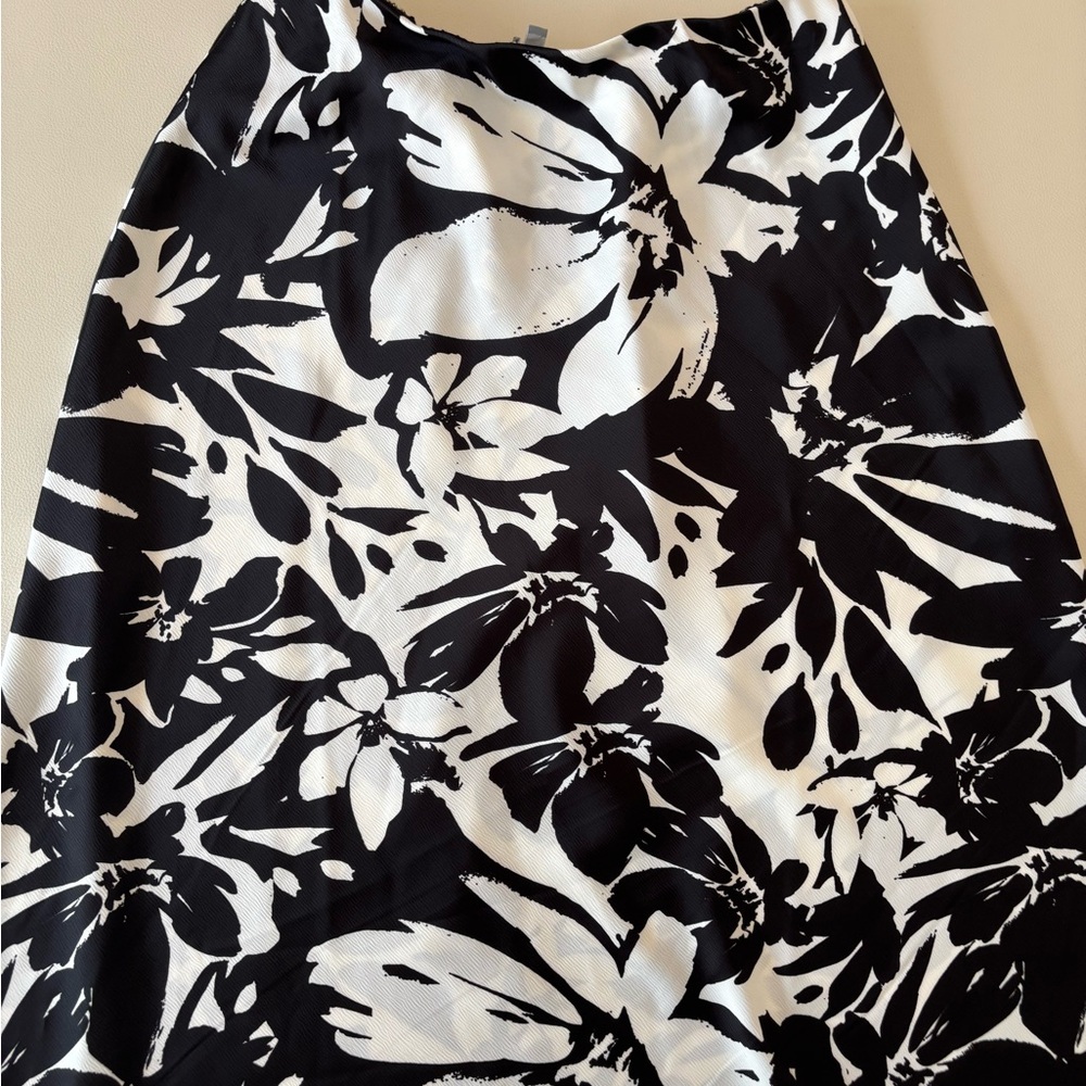 Marled Black and White Midi Skirt for Cocktail Events